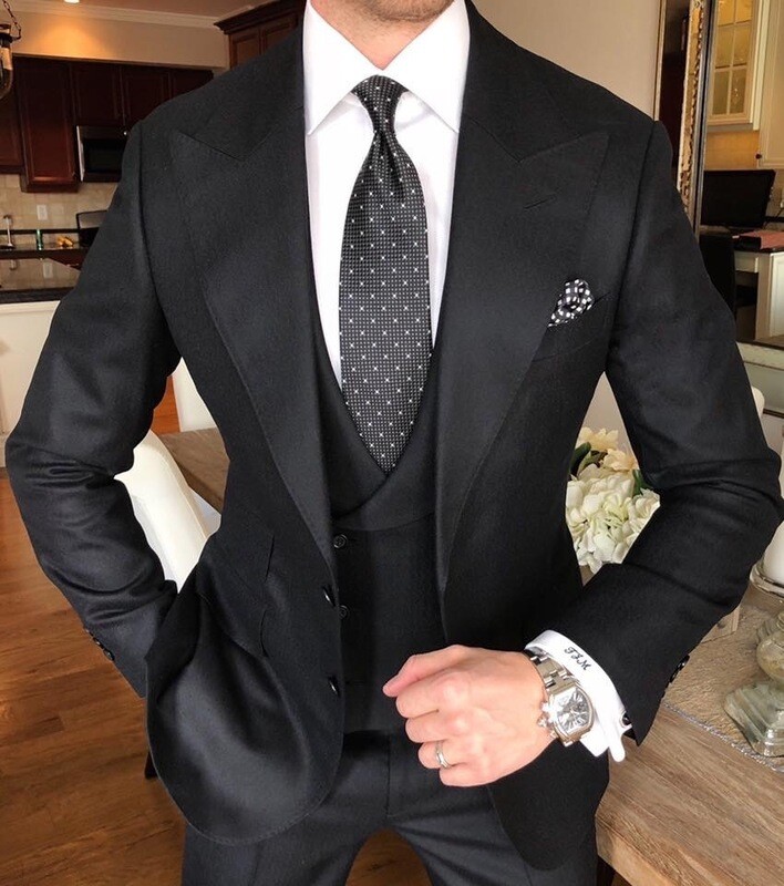 KING&#39;S KOUTURE SUIT