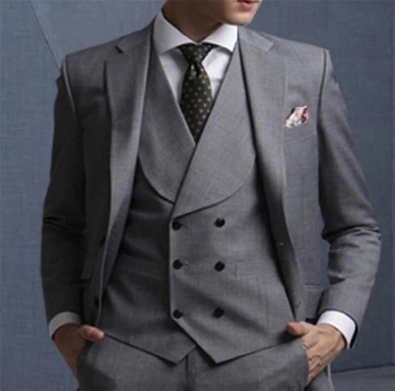 KING&#39;S KOUTURE SUIT