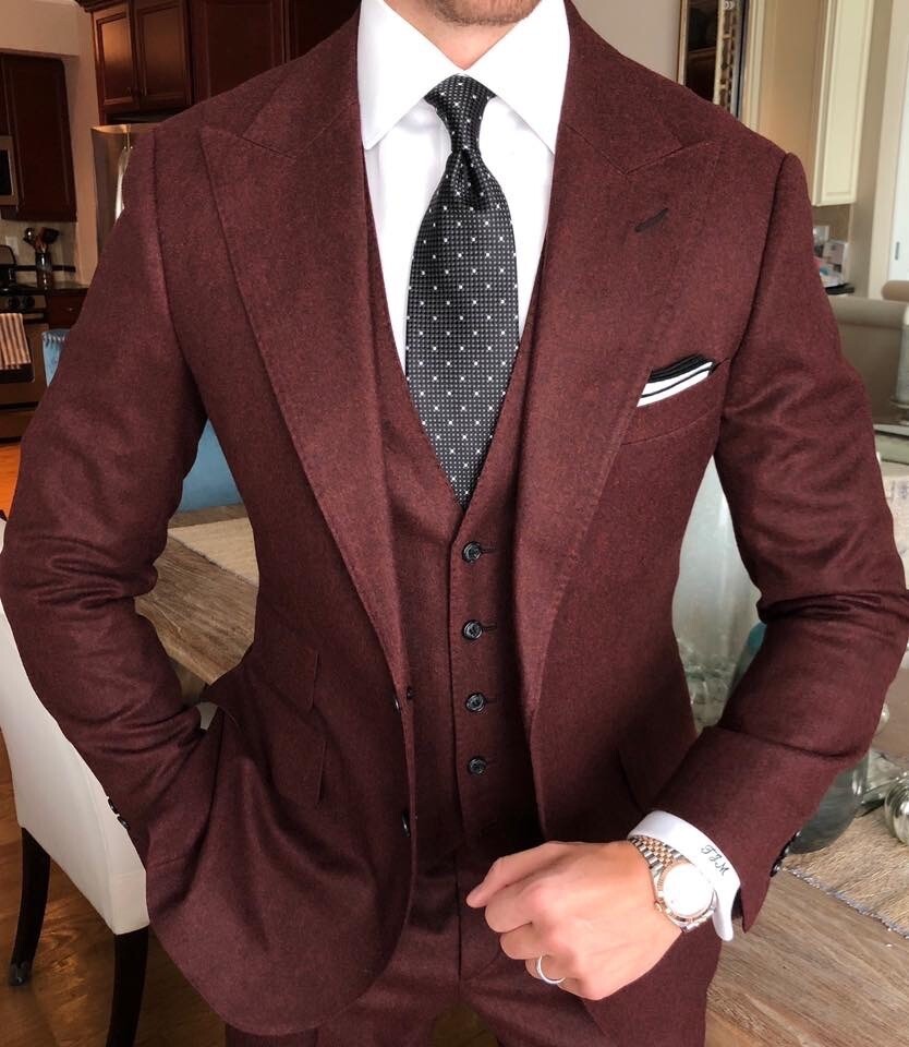 KING&#39;S KOUTURE SUIT