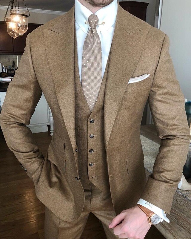 KING&#39;S KOUTURE SUIT