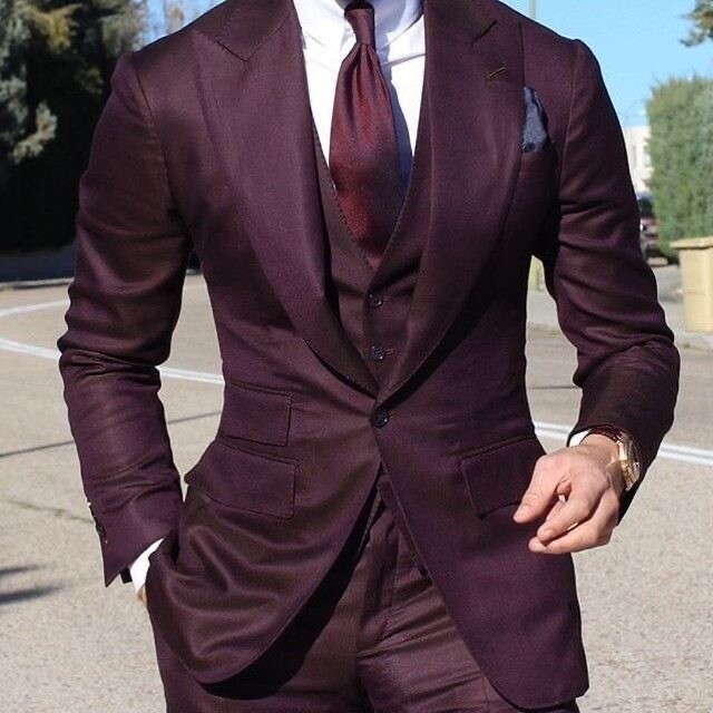 KING&#39;S KOUTURE SUIT