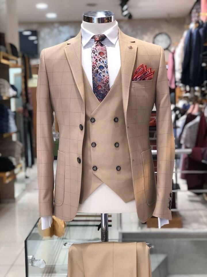KING'S KOUTURE SUIT