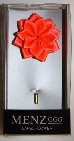 LAPEL FLOWER