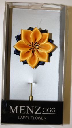 LAPEL FLOWER