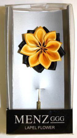 LAPEL FLOWER