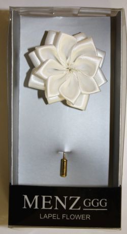LAPEL FLOWER