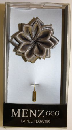 LAPEL FLOWER