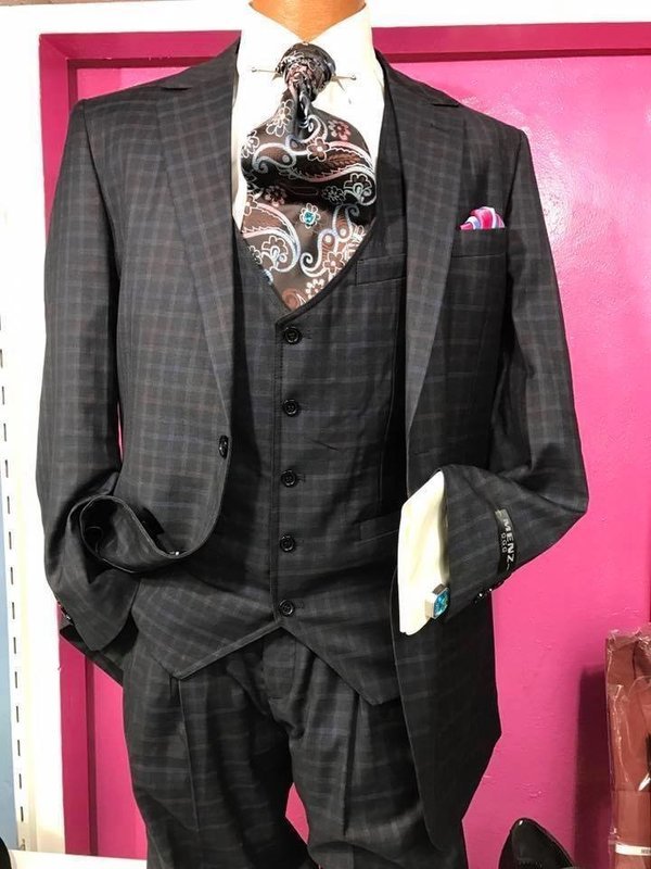 MEN&#39;S SUIT