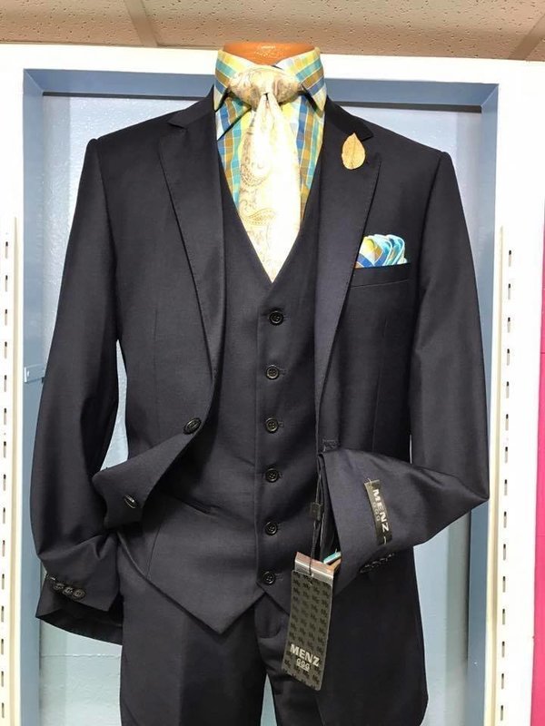 MEN&#39;S SUIT