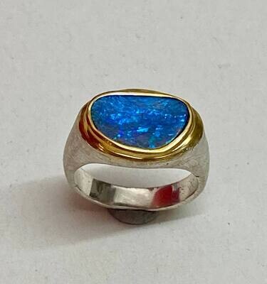 Ring in 925/- Sterlingsilber mit blauem Opal (Unisex)