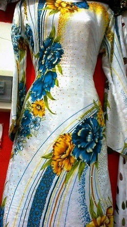 Baju Kurung Sutera