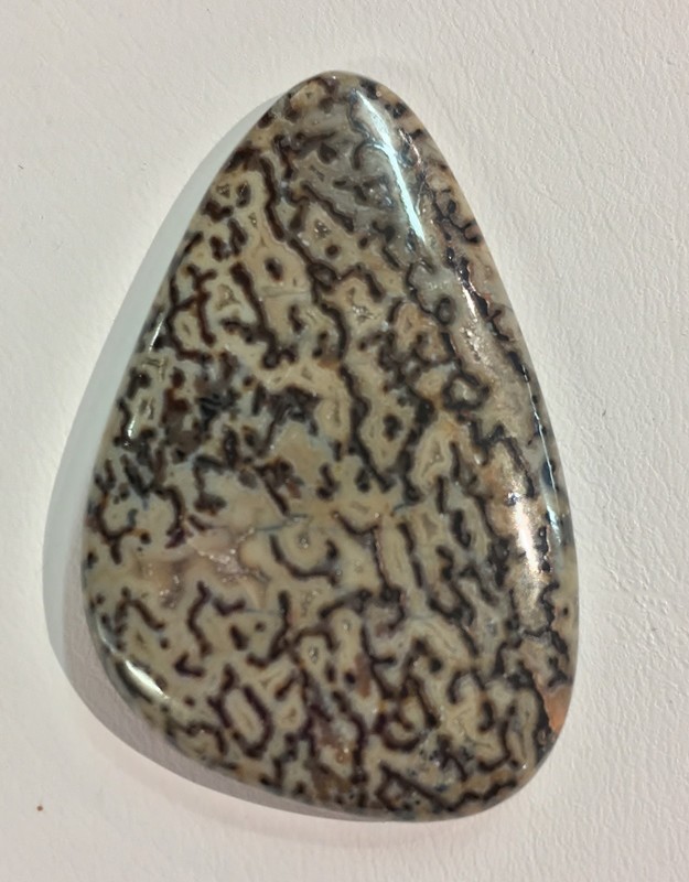 Large cell tan and brown gem bone cab