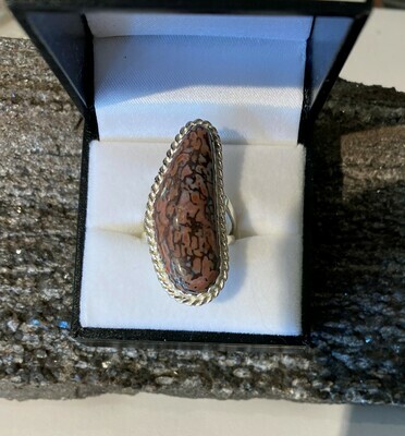Stunning gem bone ring