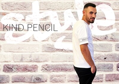 T-Shirt Oversize Blanc &amp; motif sur manches