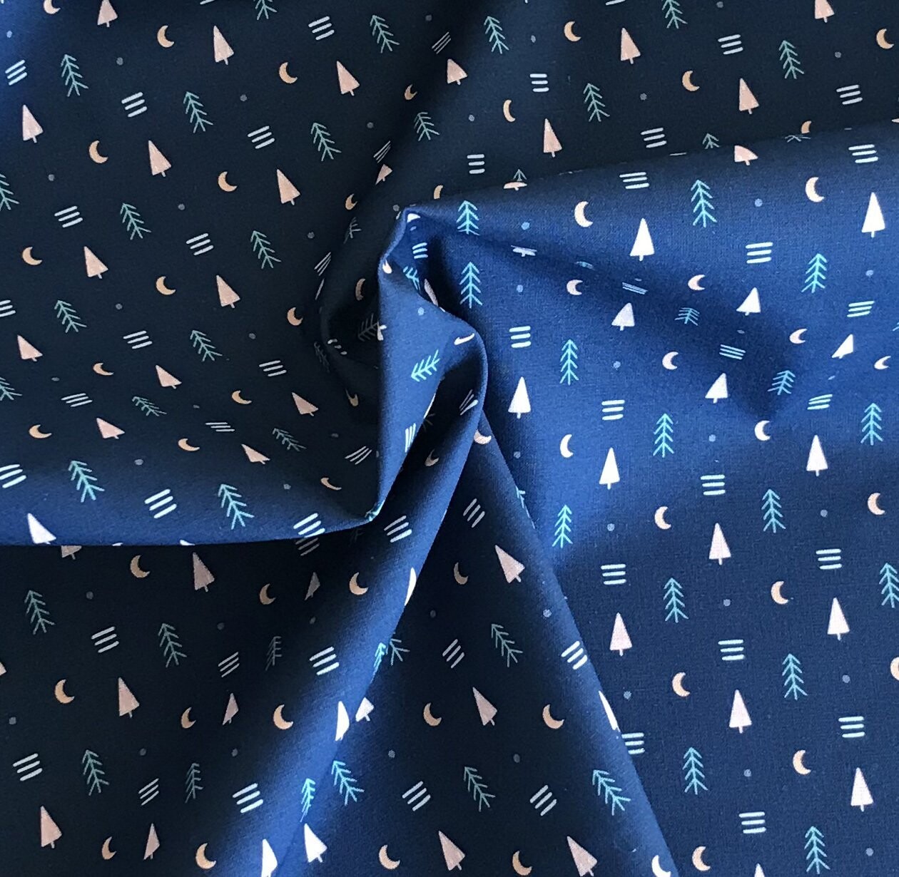 Tissu 100% coton - cretonne "Omorika bleu"