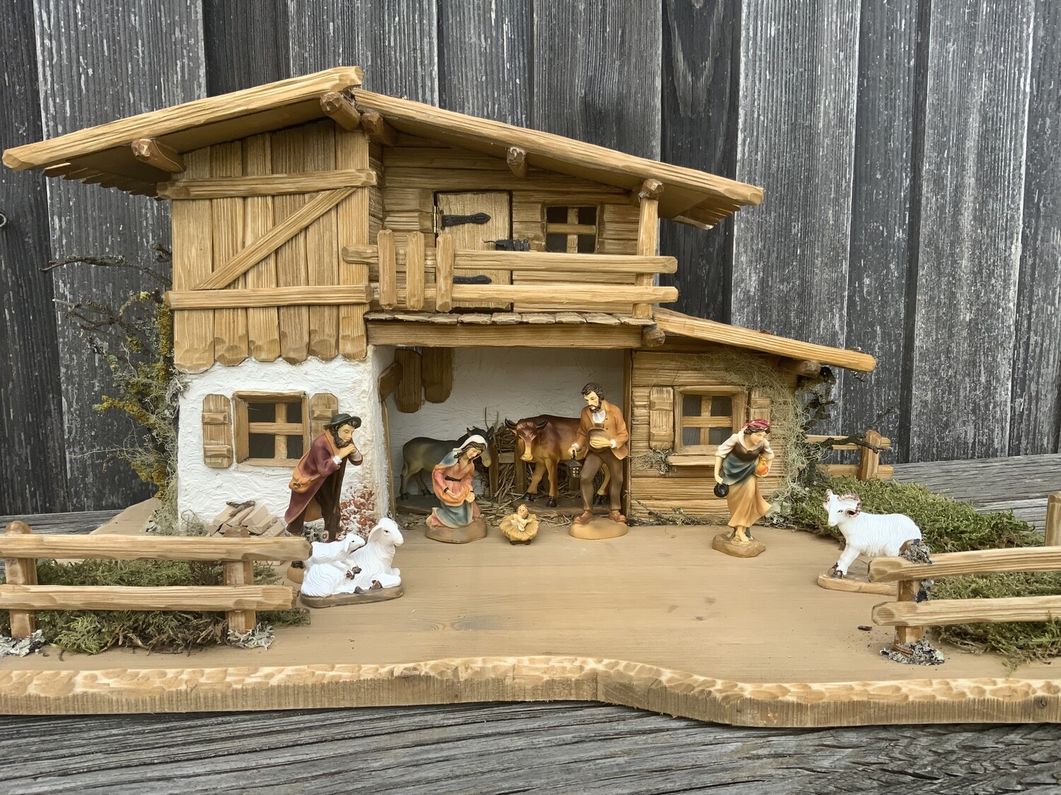 Weihnachtskrippe 65 x 40 x 35 cm ohne Figuren