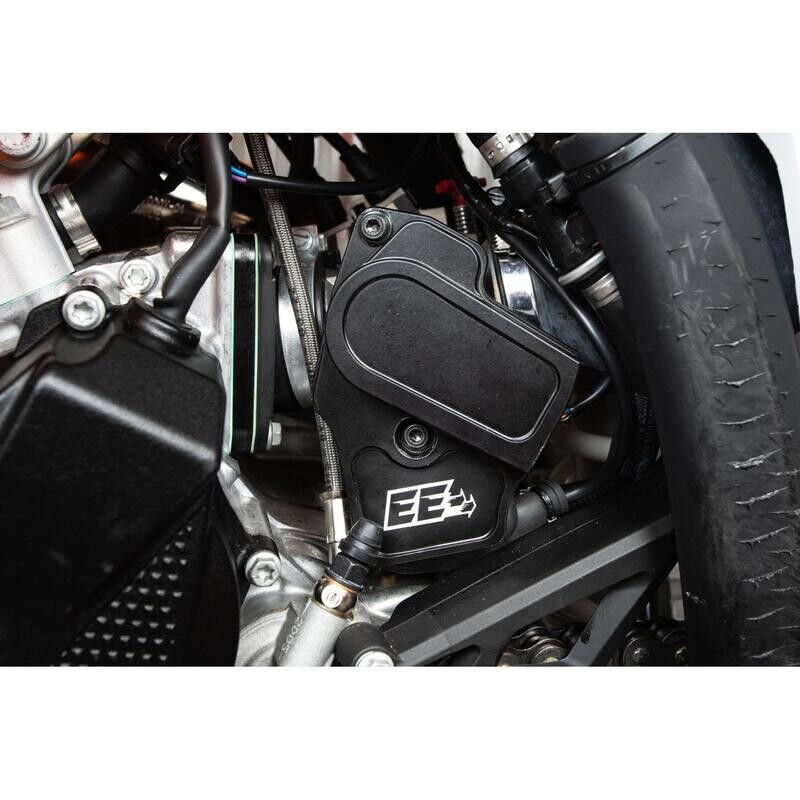 Throttle Body Guard KTM/Husqvarna 2023-&gt; 125/250/300 SX/XC/TX / 2024-&gt; TE/EXC/EC/EX250/300
