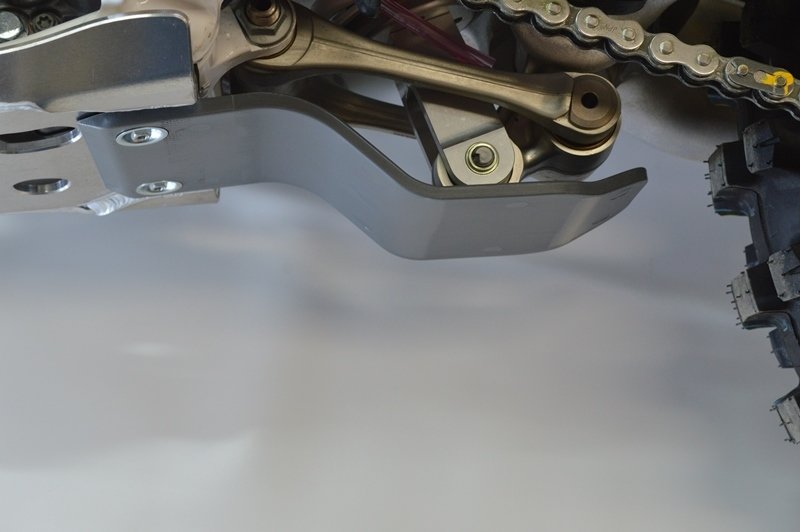 Skidplate Mounted Linkage Guard For Yamaha/Honda/Beta  see below for fitment