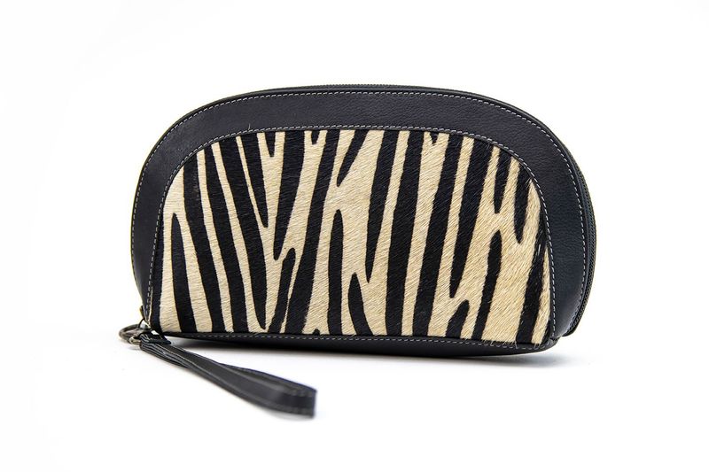 Bolso portatodo de piel con estampado de cebra