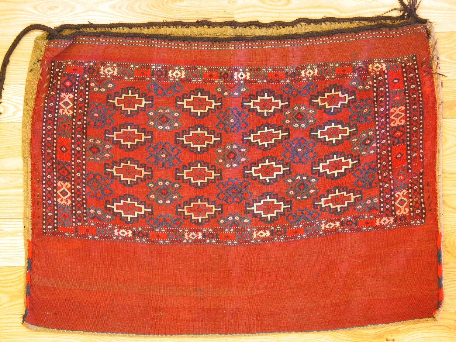 Turkoman Bag Face - 2.7 x 3.7