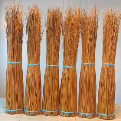 Nocciola/ocra, salici secchi con corteccia cm 100, kg 2,5 Nocciola/ocra, salici secchi con corteccia cm 100, kg 2,5