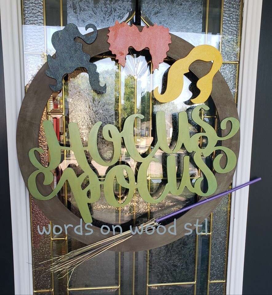 Hocus Pocus Round Door Hanger with Broom