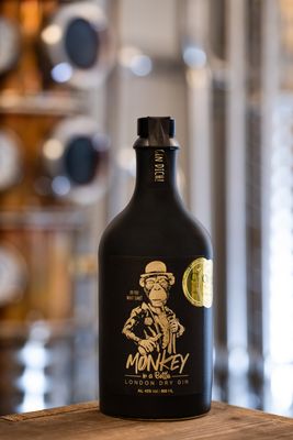 Monkey in a Bottle ∙ Becher