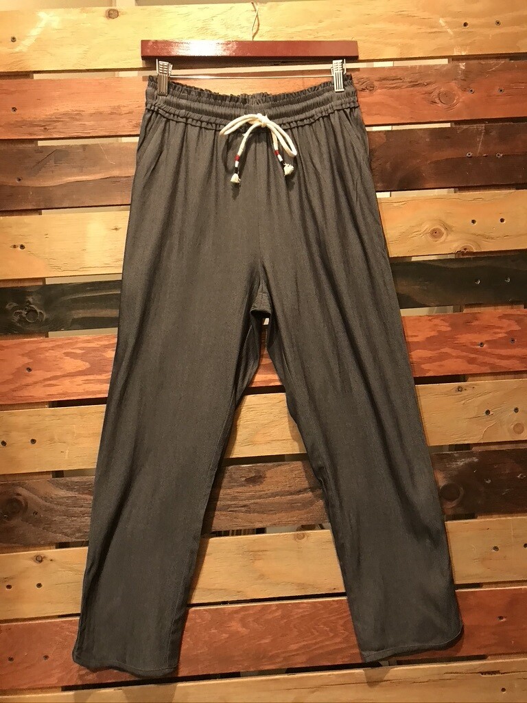 Hem & Thread Grey Pull-on Pants