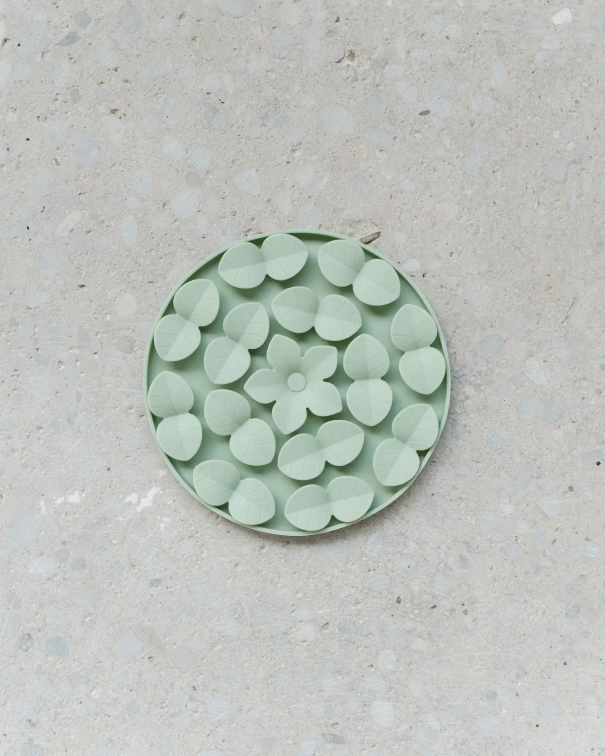 DEXYPAWS DOG SNUFFLE MAT SILICONE SAGE GREEN