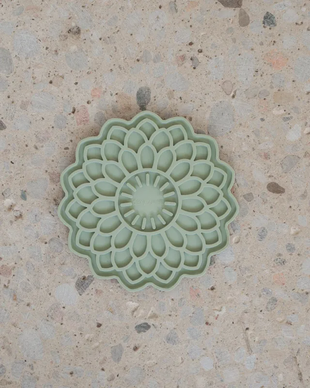 DEXYPAWS LICK MAT SAGE GREEN BLOOMING BLOSSOM