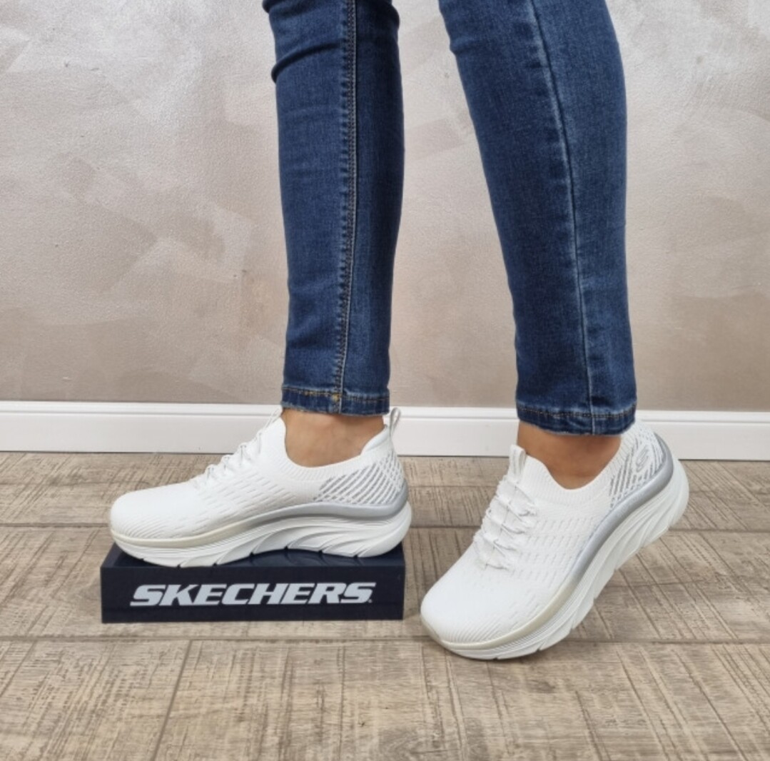 Skechers dlux walker