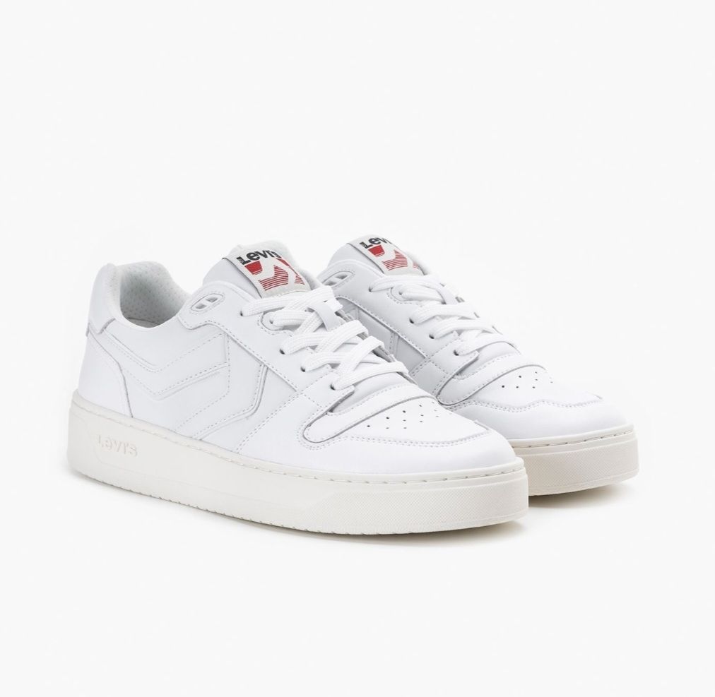 Levi&#39;s Glide L white