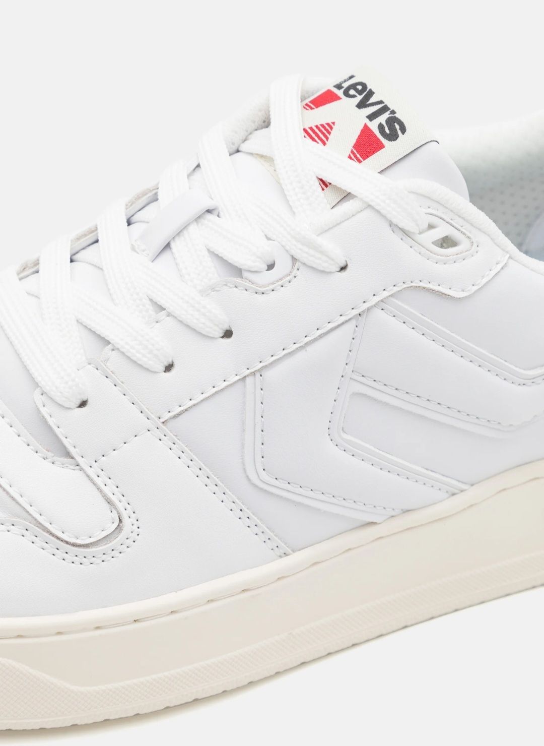 Levi&#39;s Glide L white