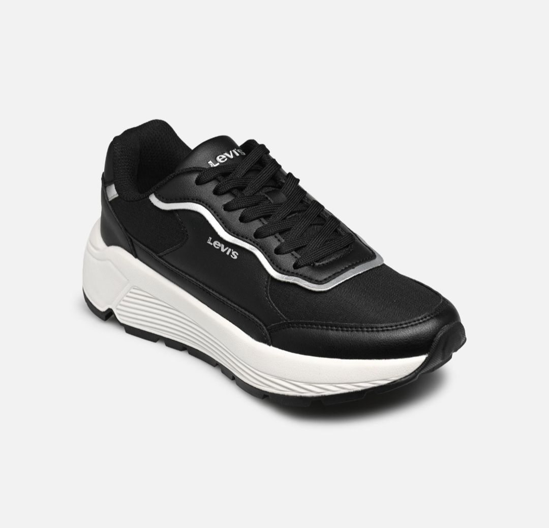 Levi&#39;s wing black