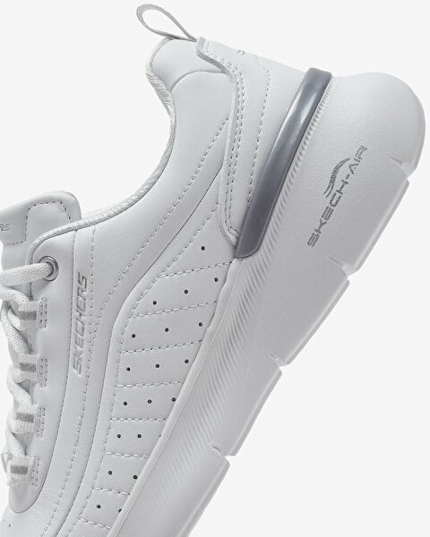 Skechers dynamight white
