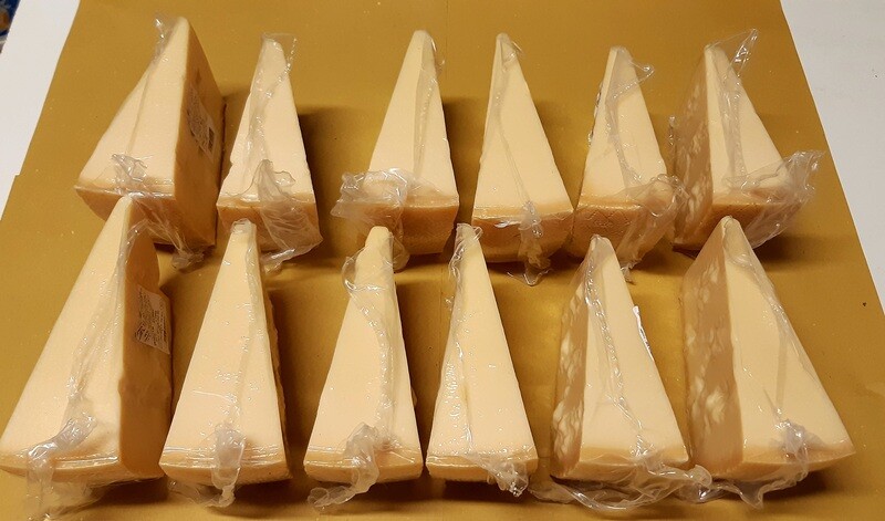 Grana Padano € 12,90 al kg