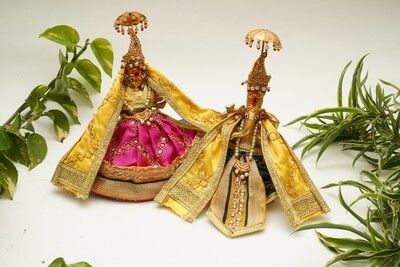 Pink-Green Zardosi Set for Laksmi-Ganesh pair [Customization available for Radha-Krishna idols]
Free Delivery Available