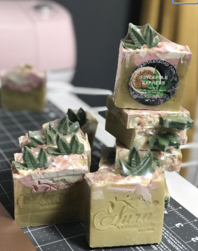 PINEAPPLE EXPRESS BAR SOAP CANNABIS LEAF