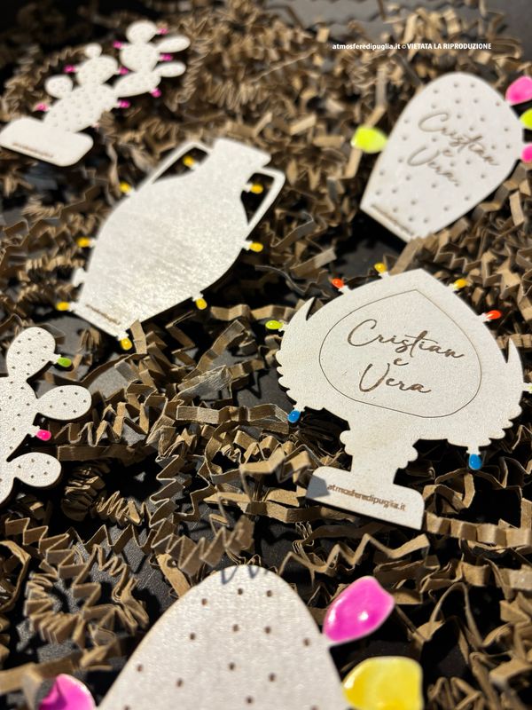 Magneti  "PUGLIA" personalizzati  - minimo 100 pz