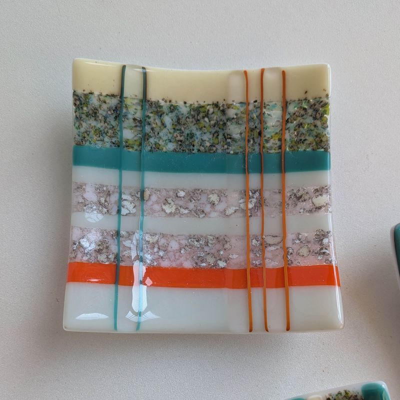 schaaltje (Granulaat & oranje reep)