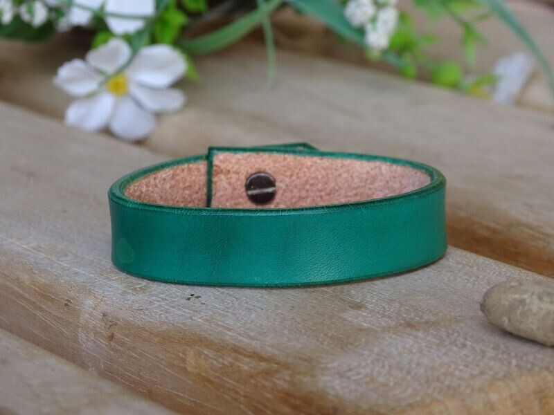 Armband aus Leder Grün oder Blau Armband aus Leder Grün oder Blau