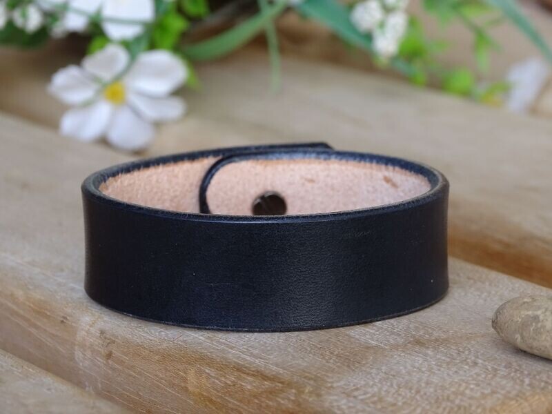Schwarzes Lederarmband 2cm
