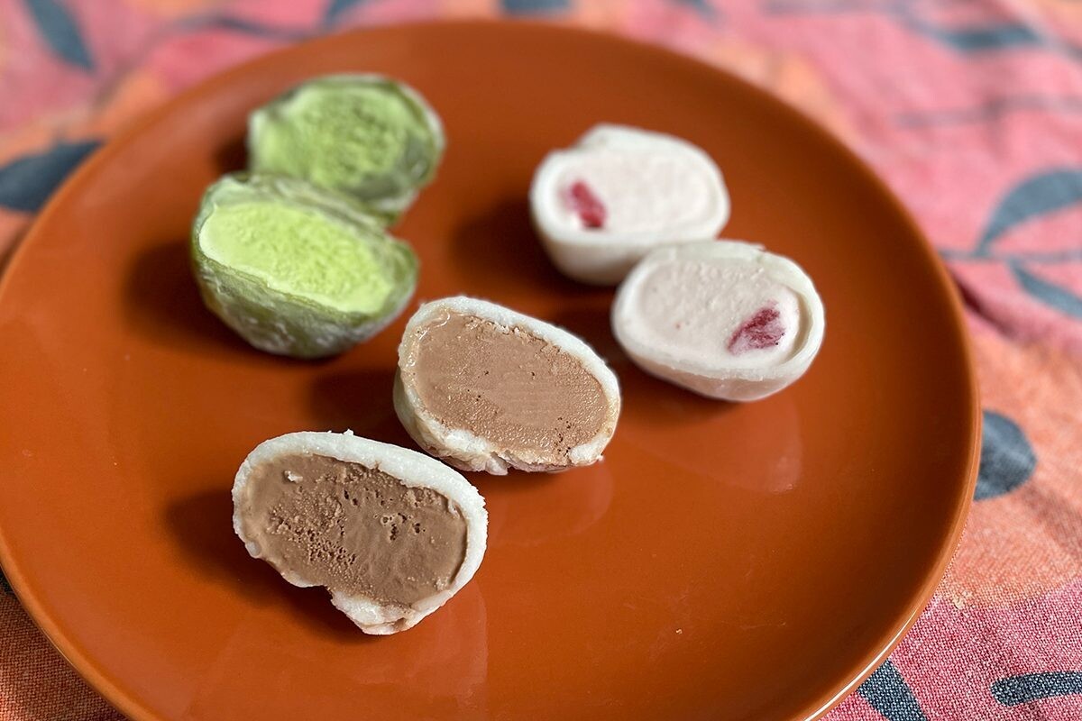 CHOCOLADE MOCHI IJS ( 1 STUK)
