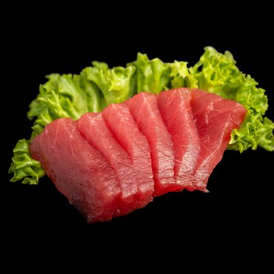 130.SASHIMI TONIJN(6 STUKS)