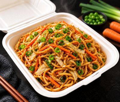 Bami Goreng met diverse groenten (vegetarisch) Bami Goreng met diverse groenten (vegetarisch)