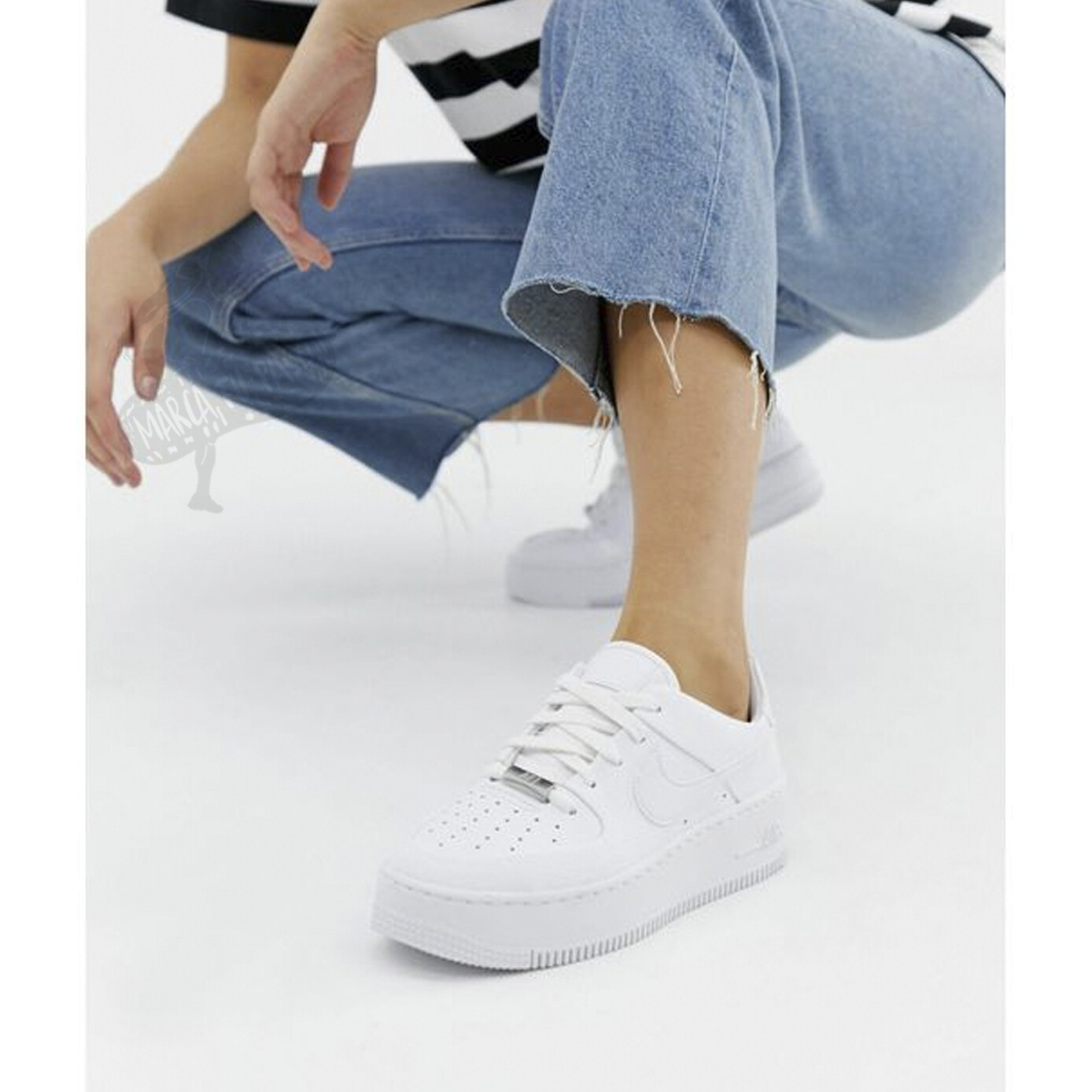 Nike Air Force 1 Sage Low Triple White