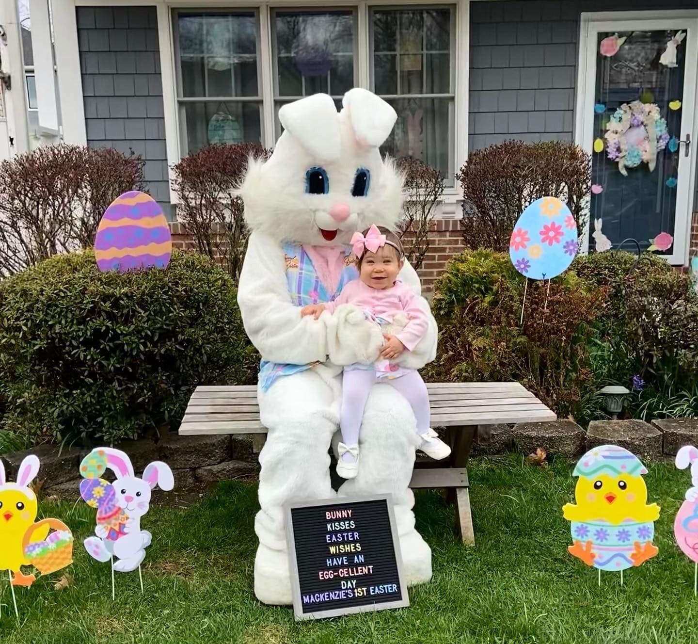 Easter Bunny Stop Over for Photos