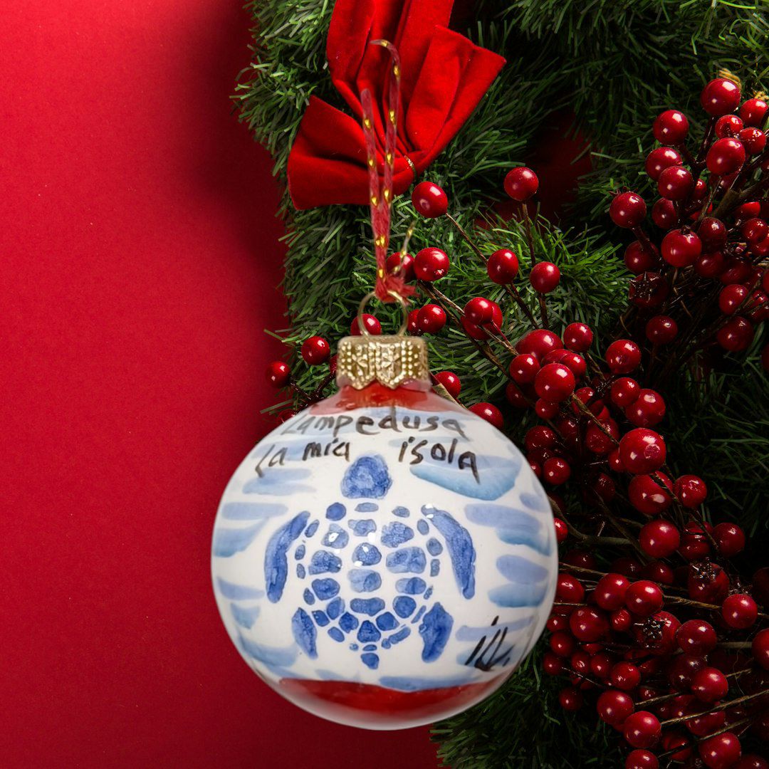 Pallina di Natale in ceramica dip. a mano D. cm 6