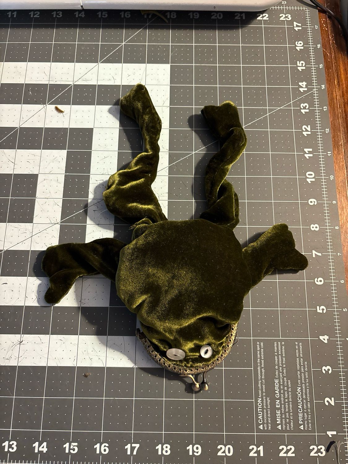 Velvet, Frog Coin Purse