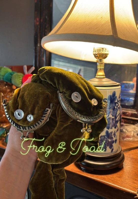 COMPLETE YOUR PURCHASE Remainder On Frog Deposit For Those Who Have Already Placed An Order On The Waitlist, This Is The Other Half Plus Shipping